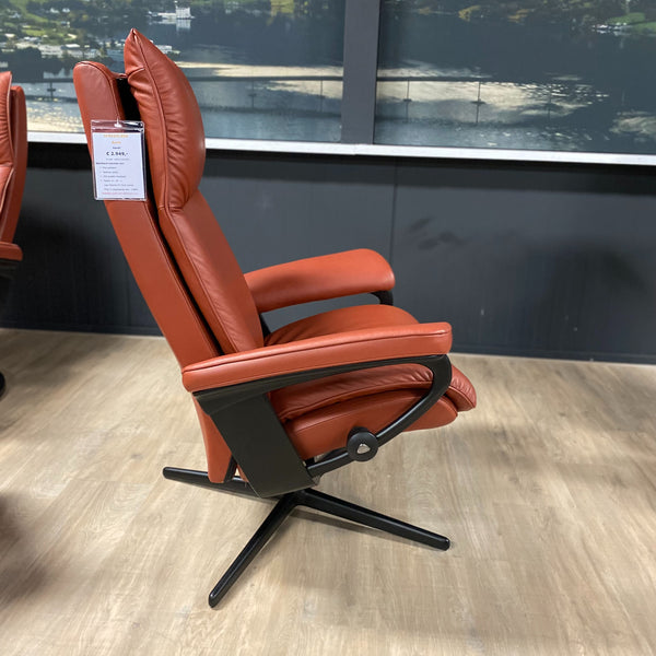 Stressless Aura M relaxfauteuil met hocker
