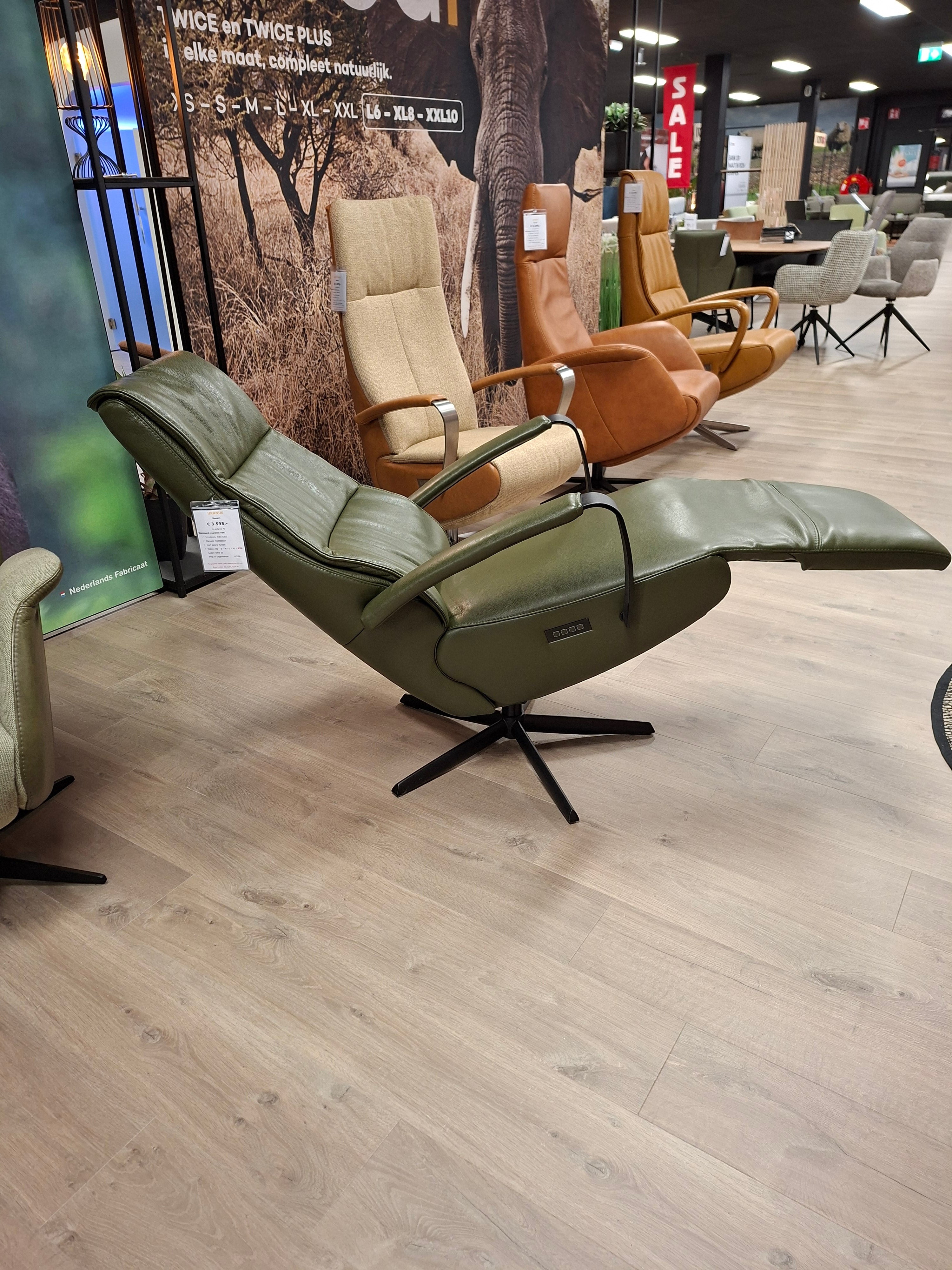Showroommodel Twice URANUS relaxfauteuil - 3 motorig - Maat XXL