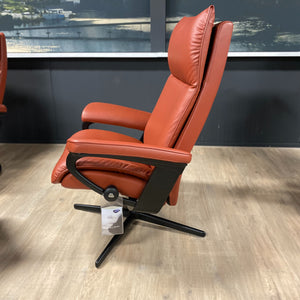 Stressless Aura M relaxfauteuil met hocker