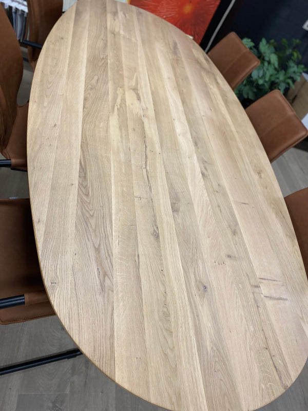 Yvo eettafel - 240x110
