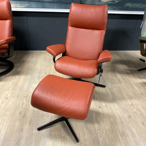 Stressless Aura M relaxfauteuil met hocker