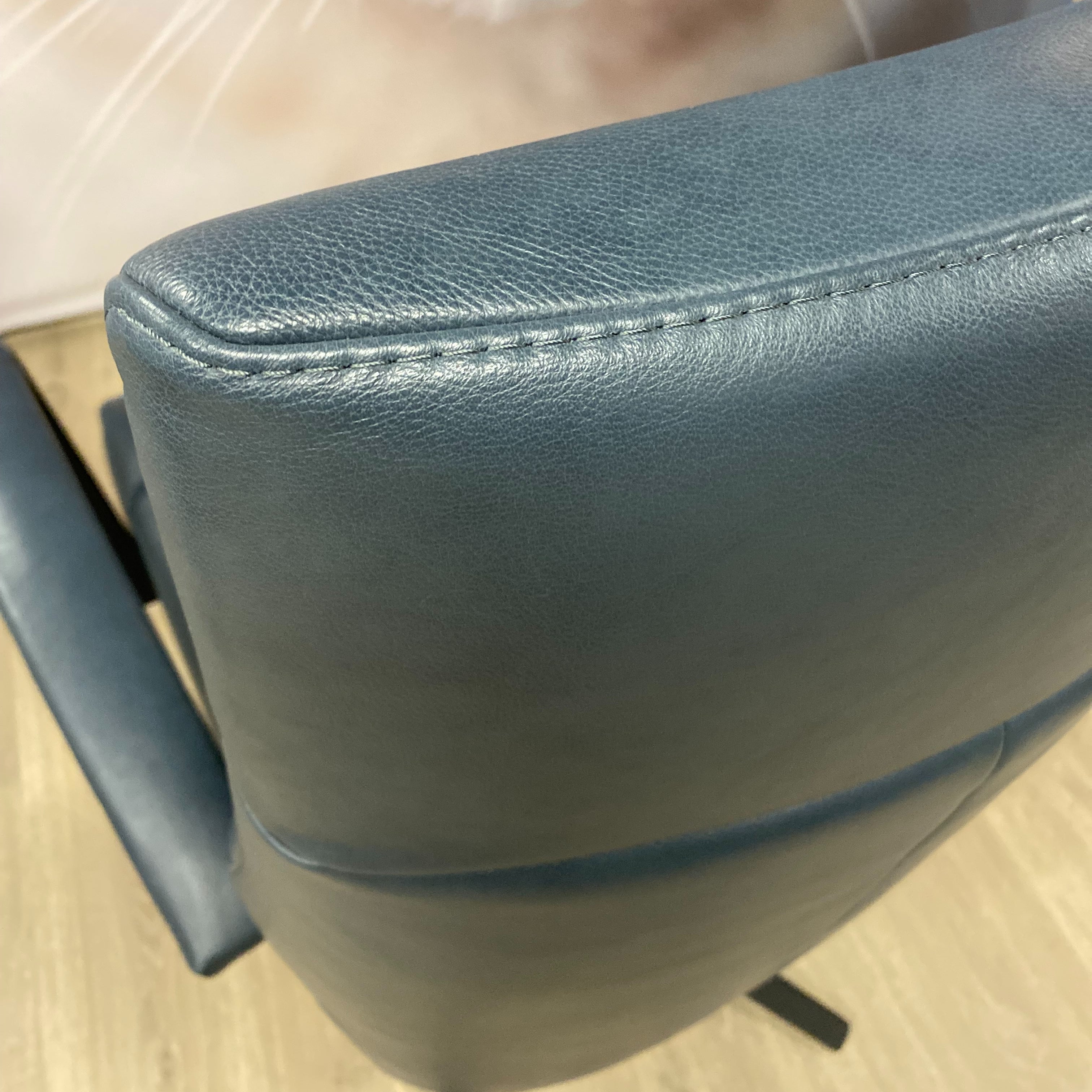 Showroommodel Twice VENUS relaxfauteuil - 3 motorig - Maat S