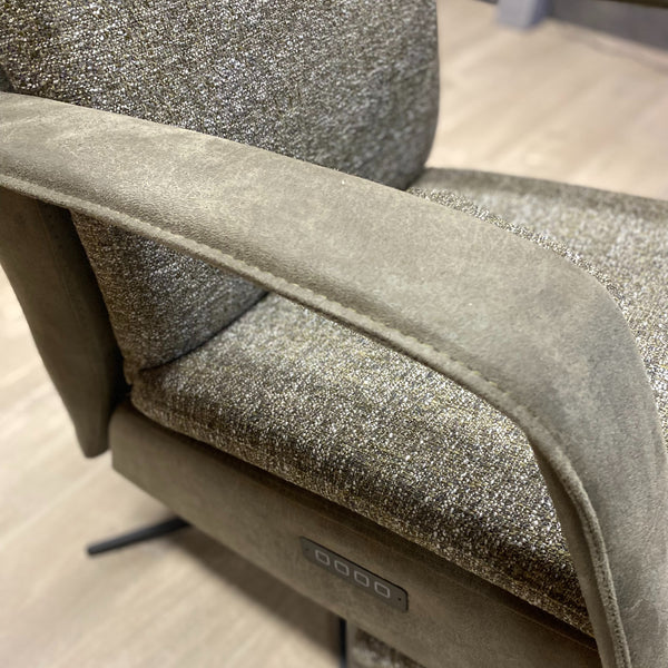 Julius relaxfauteuil - Maat M - 2 Motorig met accu en sta op functie