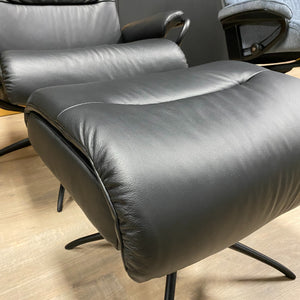 Showroommodel - Stressless Tokyo relaxfauteuil met hoge rug - met hocker