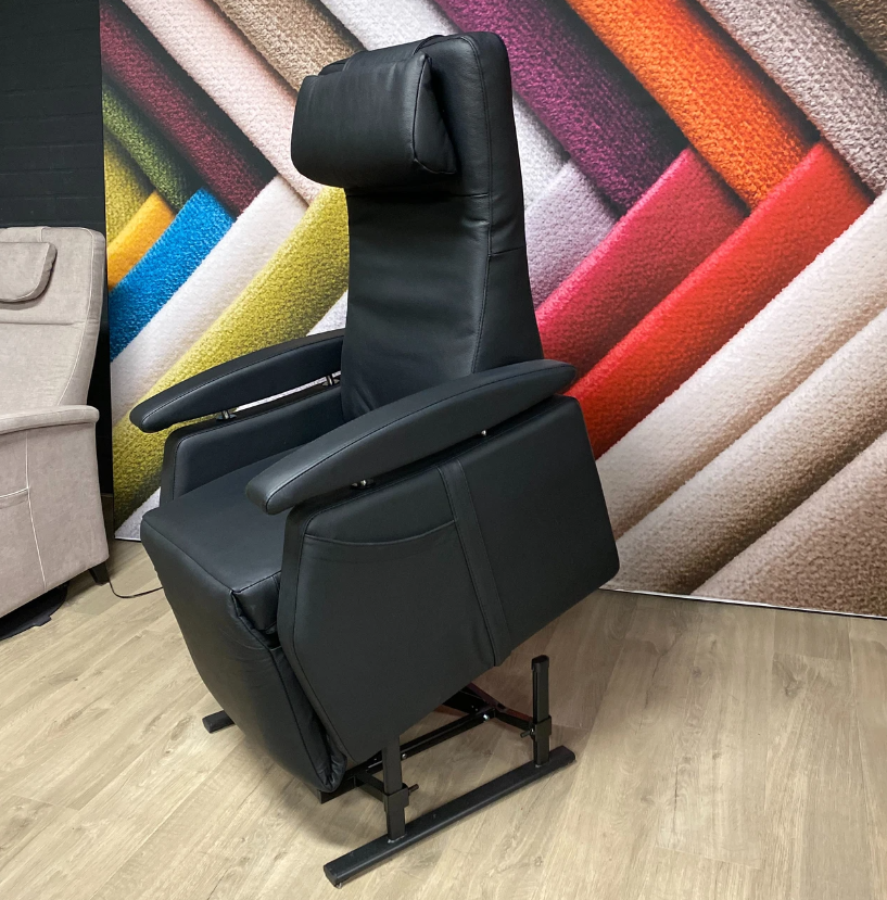 Showroommodel Fitform 574 3 motorig met sta-op