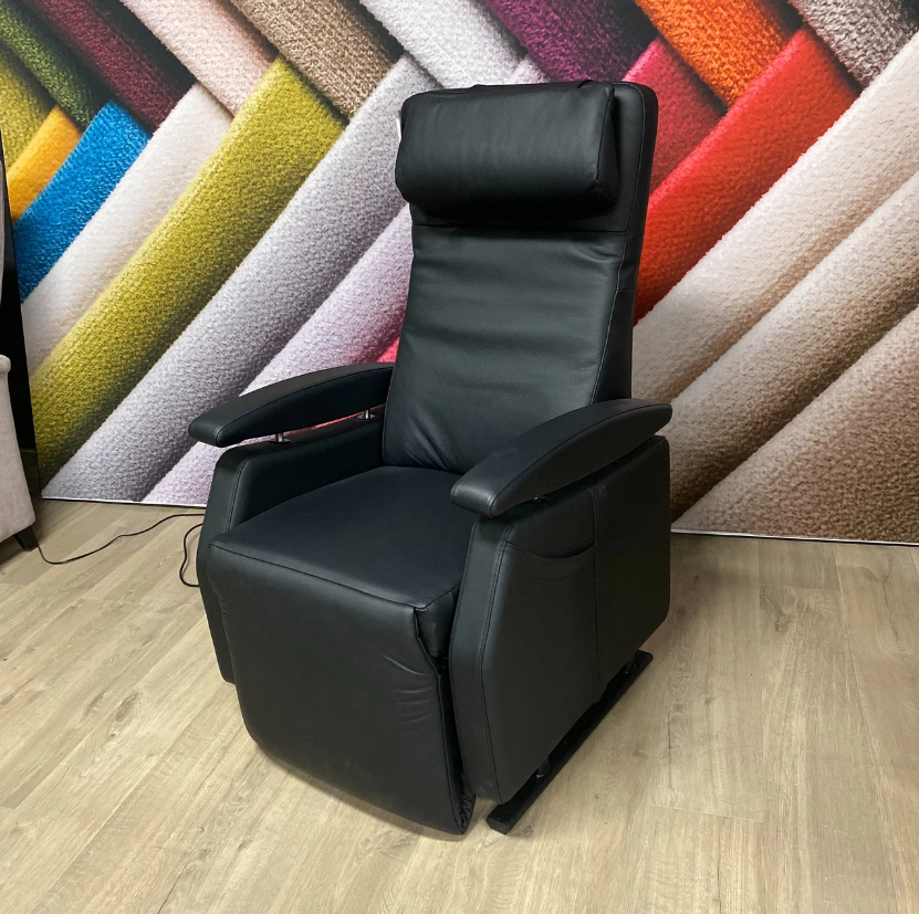 Showroommodel Fitform 574 3 motorig met sta-op