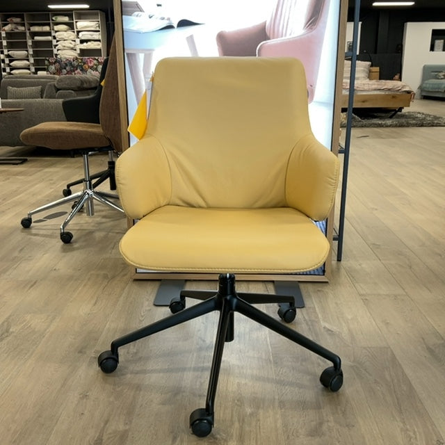 Locatie Etten Leur - Showroommodel Stressless® Laurel - Home office