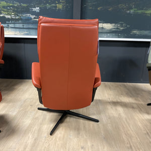 Stressless Aura M relaxfauteuil met hocker
