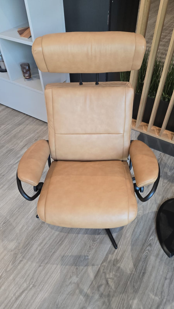 Showroommodel Stressless Paris met verstelbare hoofdsteun