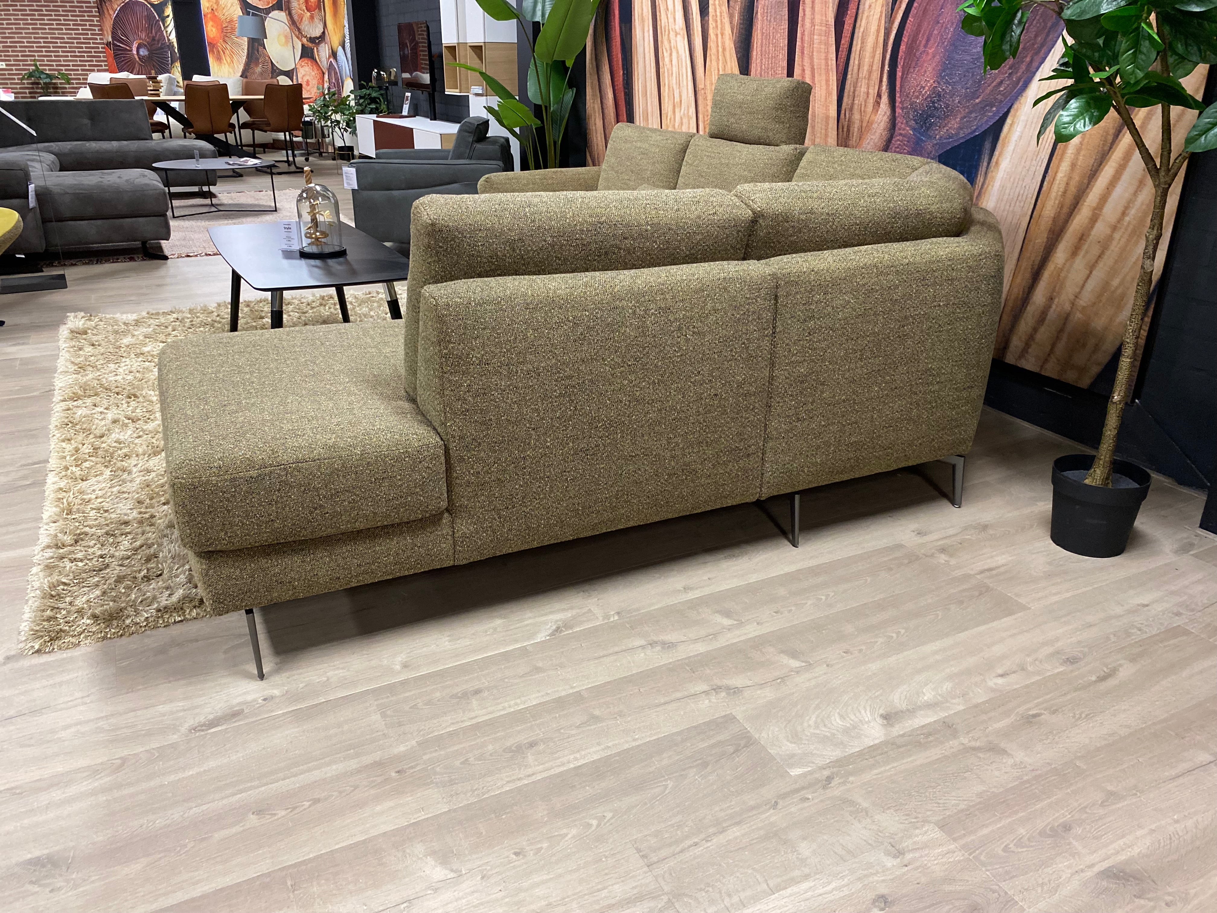 Showroommodel Hoekbank Upgrade & Fauteuil Koinor